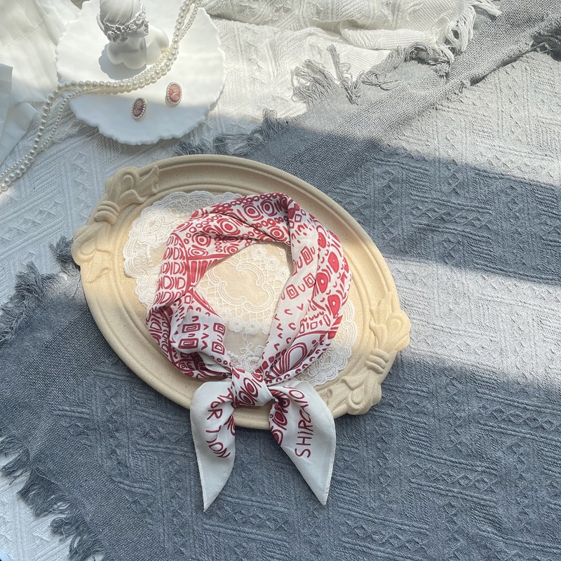 Foulard Quadrato in Seta di Ge - Women'S Bags Holiday recensione e prezzo