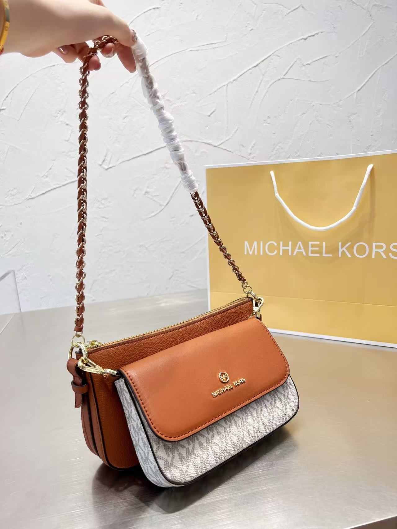 Nuovissima borsa a tracolla e  - Women'S Bags Michael Kors recensione e prezzo